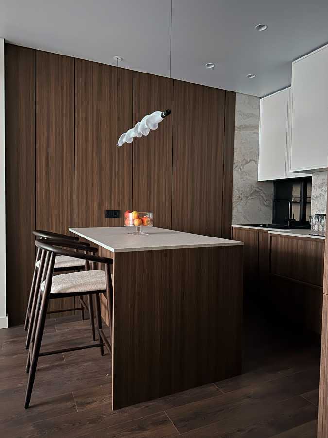 Продажа 2-комнатной квартиры 84 м², Днепровская наб., 15Ж