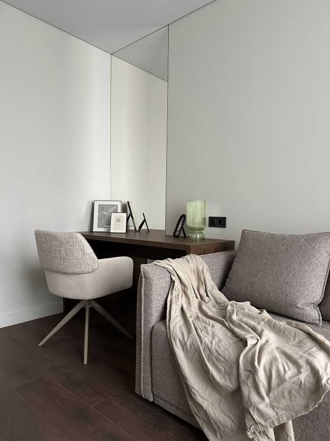 Продажа 2-комнатной квартиры 84 м², Днепровская наб., 15Ж