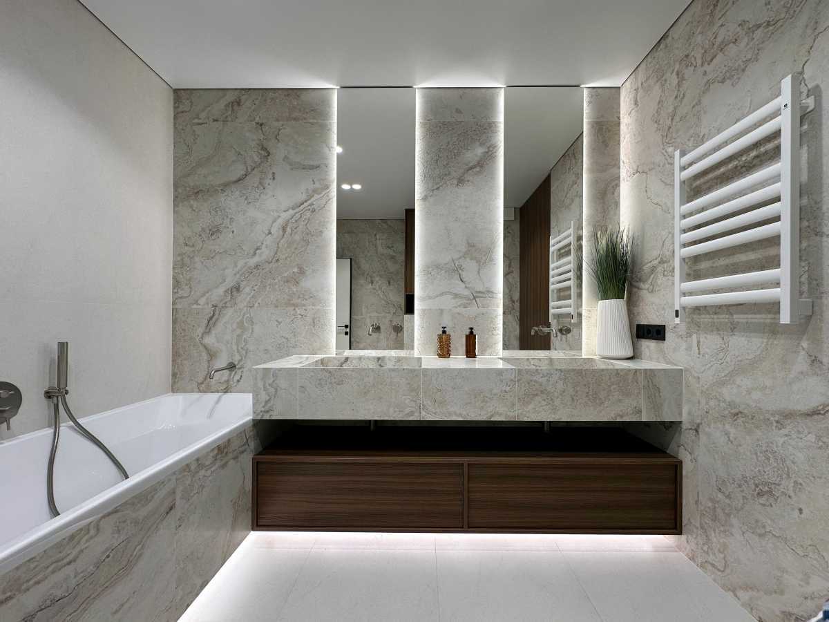 Продажа 2-комнатной квартиры 84 м², Днепровская наб., 15Ж