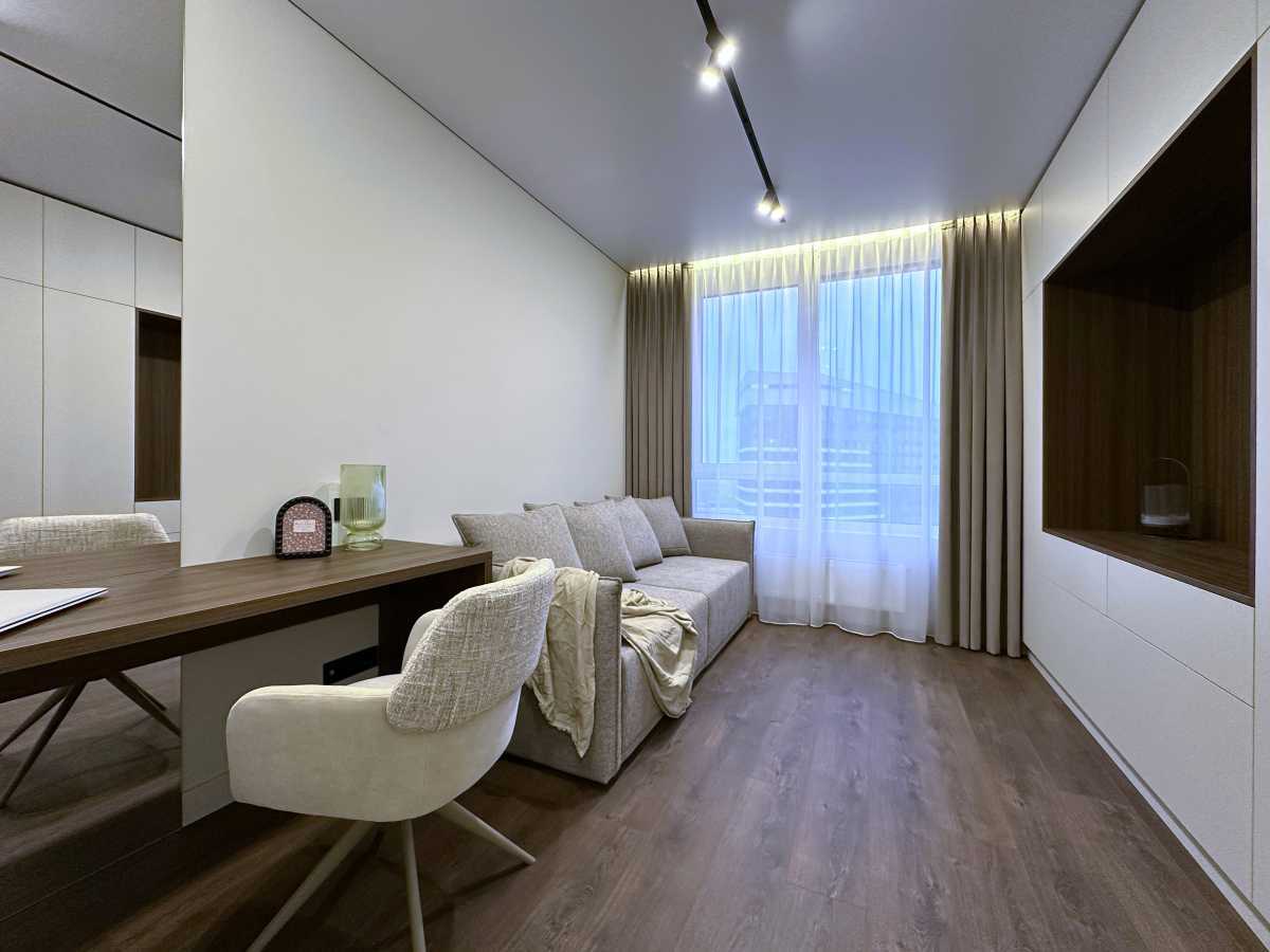 Продажа 2-комнатной квартиры 84 м², Днепровская наб., 15Ж