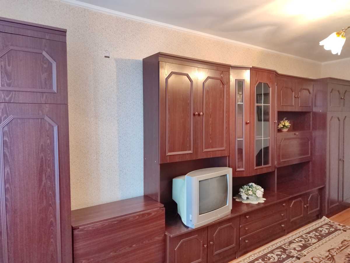 Продаж 2-кімнатної квартири 59 м², Братиславська вул., 2