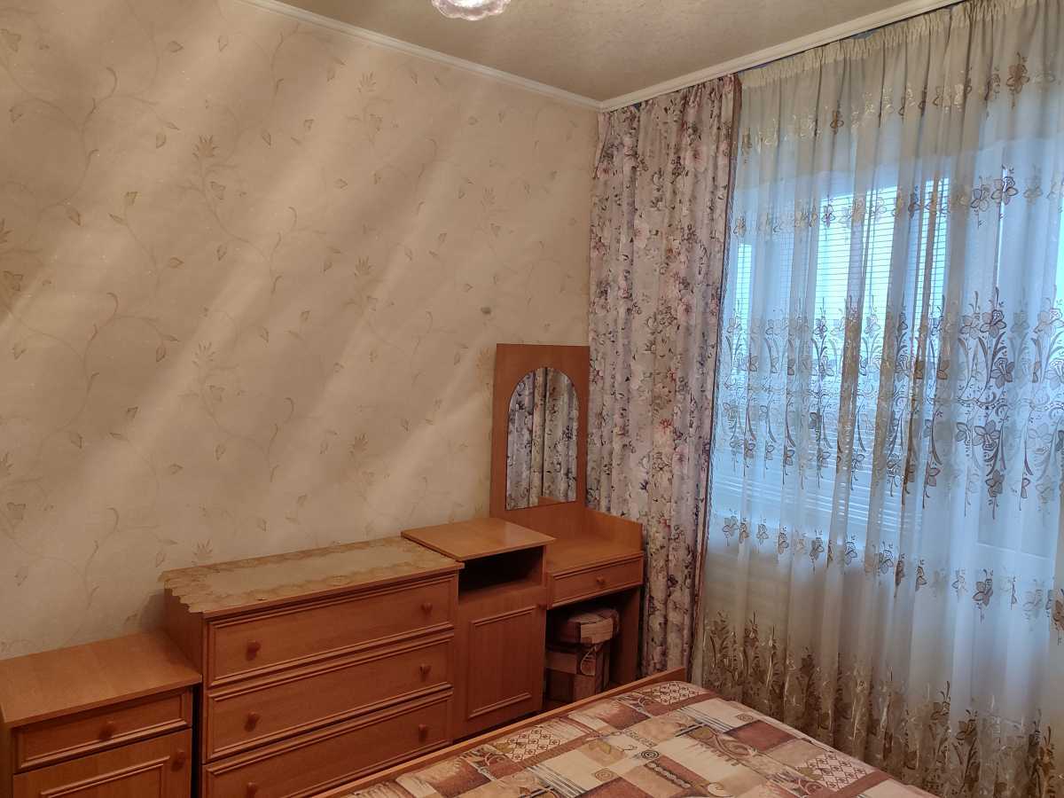 Продаж 2-кімнатної квартири 59 м², Братиславська вул., 2