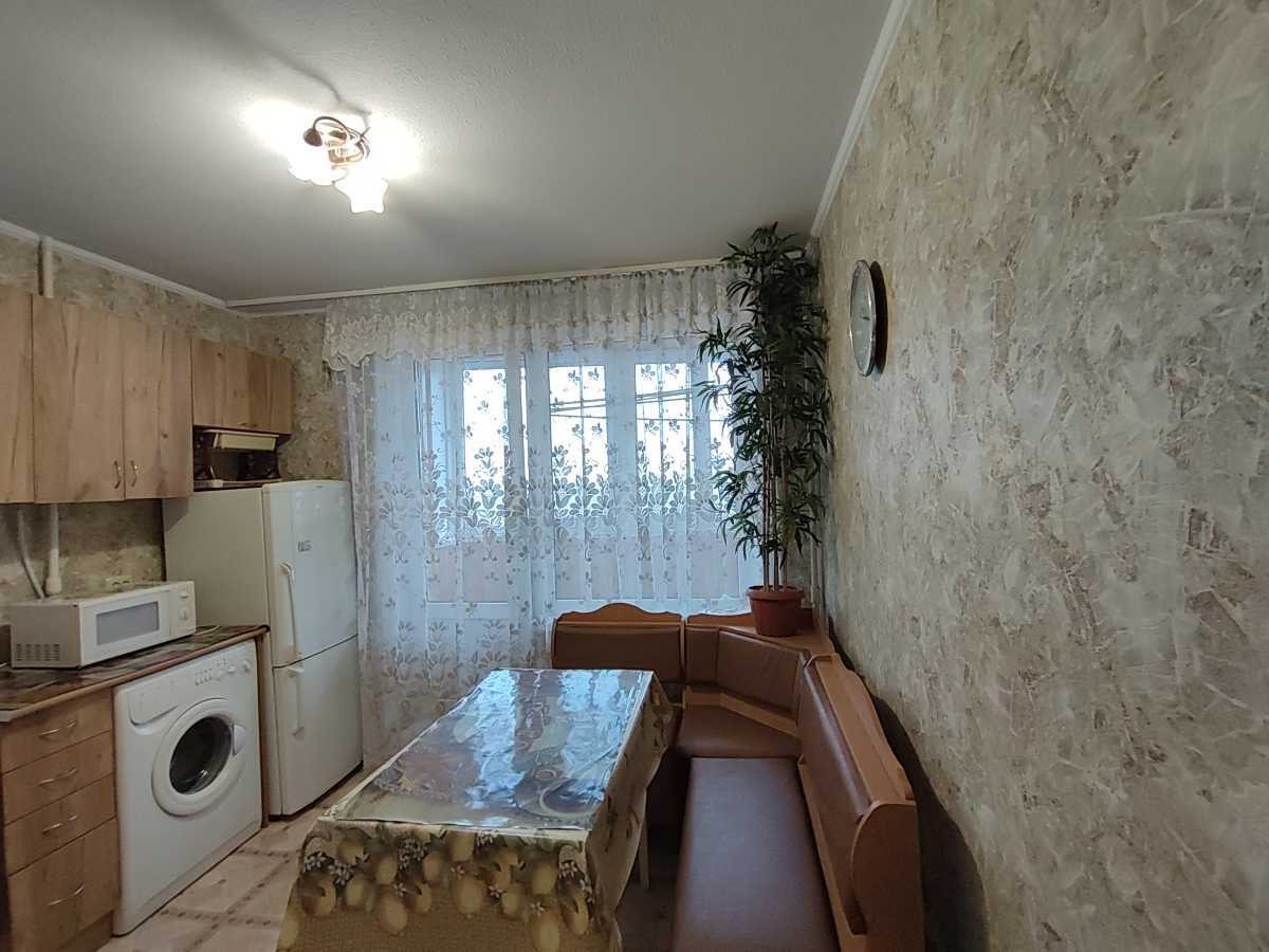 Продаж 2-кімнатної квартири 59 м², Братиславська вул., 2