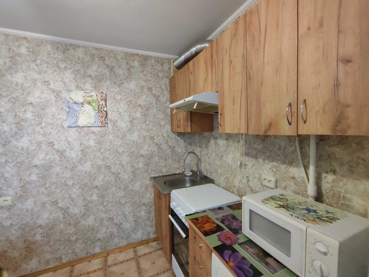 Продаж 2-кімнатної квартири 59 м², Братиславська вул., 2