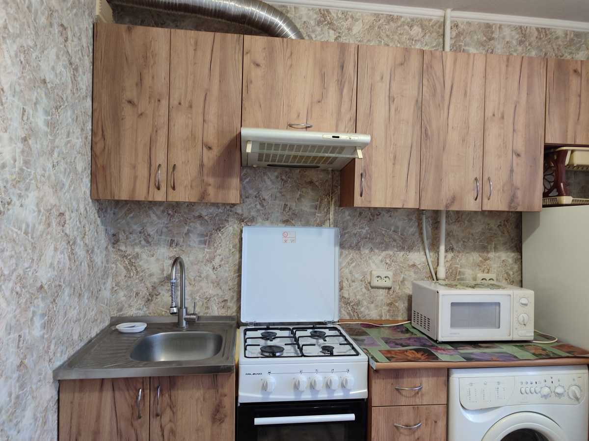 Продаж 2-кімнатної квартири 59 м², Братиславська вул., 2