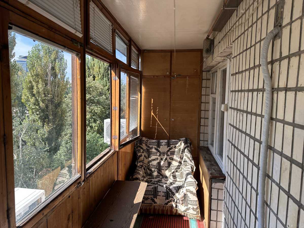 Продажа 1-комнатной квартиры 38 м², Кловский спуск, 20