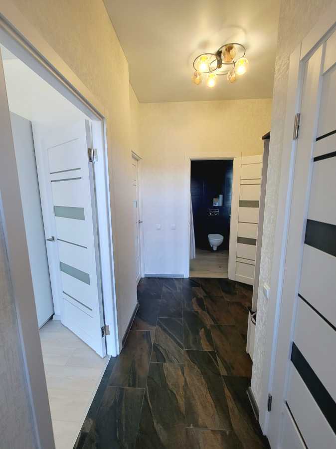 2-кімнатна квартира подобово 67 м², Трамвайна вул., 7