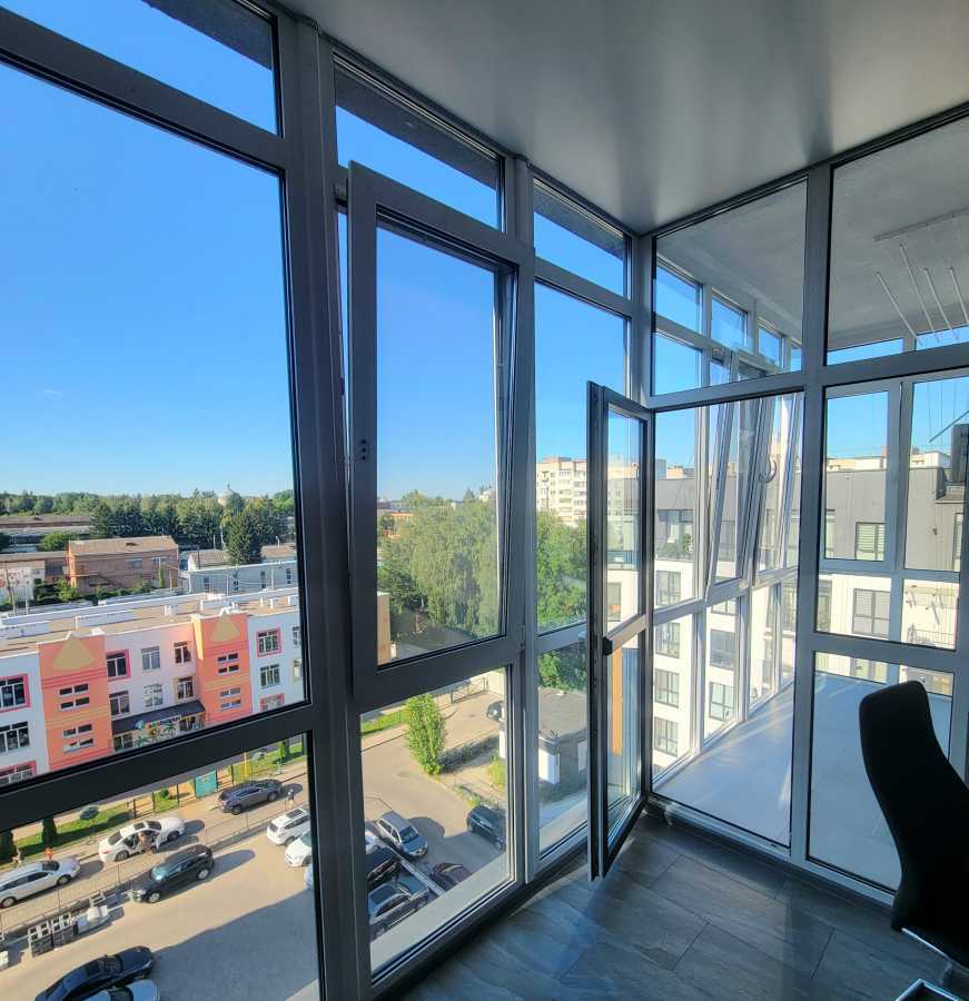 2-кімнатна квартира подобово 67 м², Трамвайна вул., 7