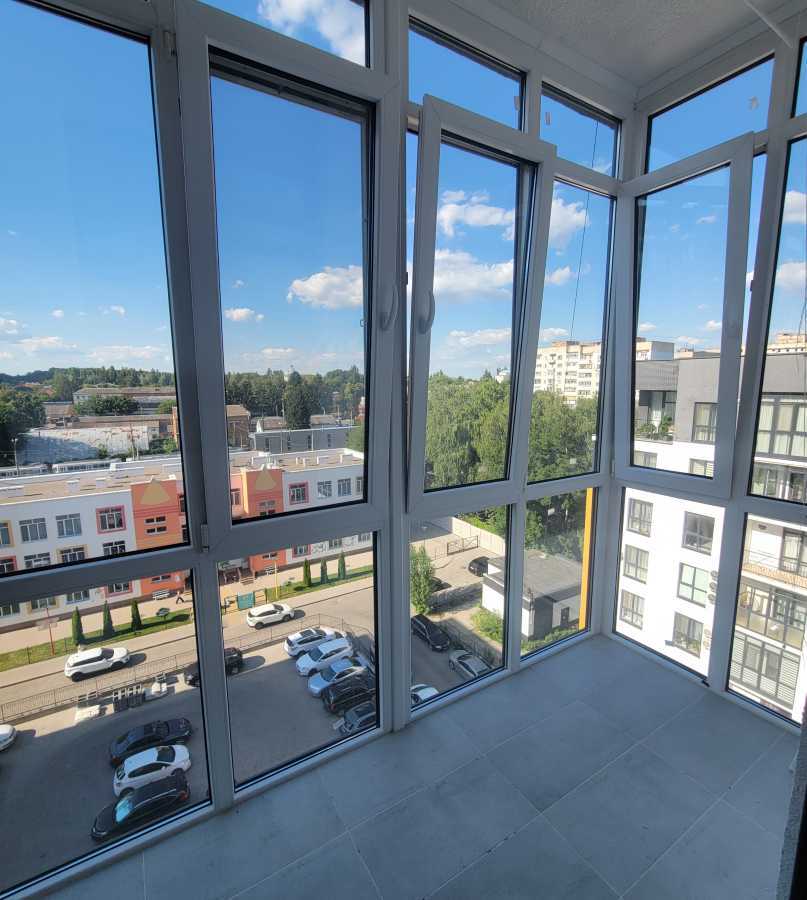 2-кімнатна квартира подобово 67 м², Трамвайна вул., 7