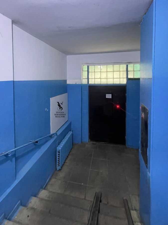 Продаж 1-кімнатної квартири 37 м², Мілютенка вул., 17А