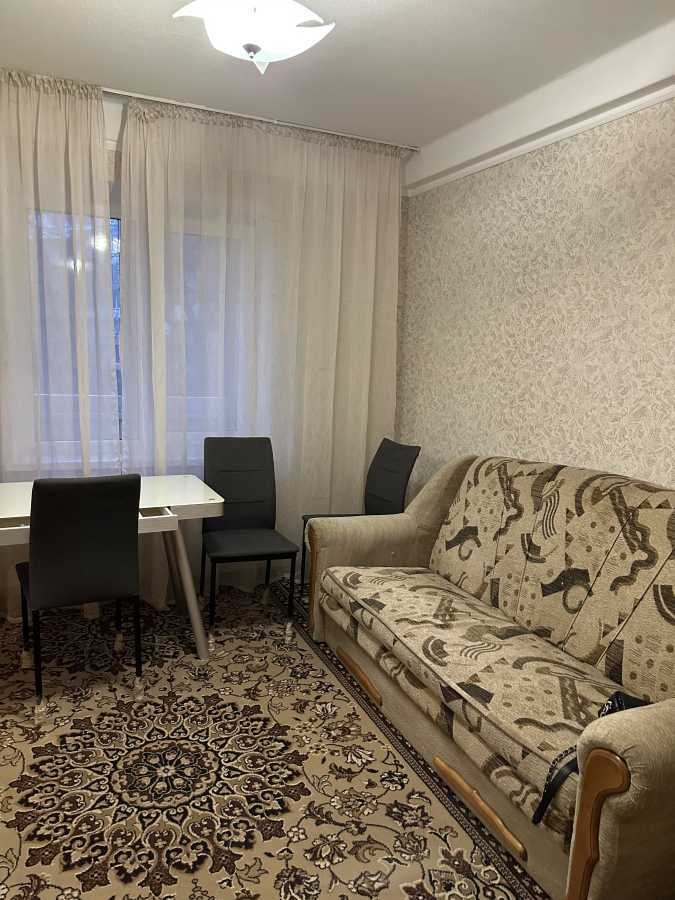 Оренда 2-кімнатної квартири 50 м², Васильківська вул., 2