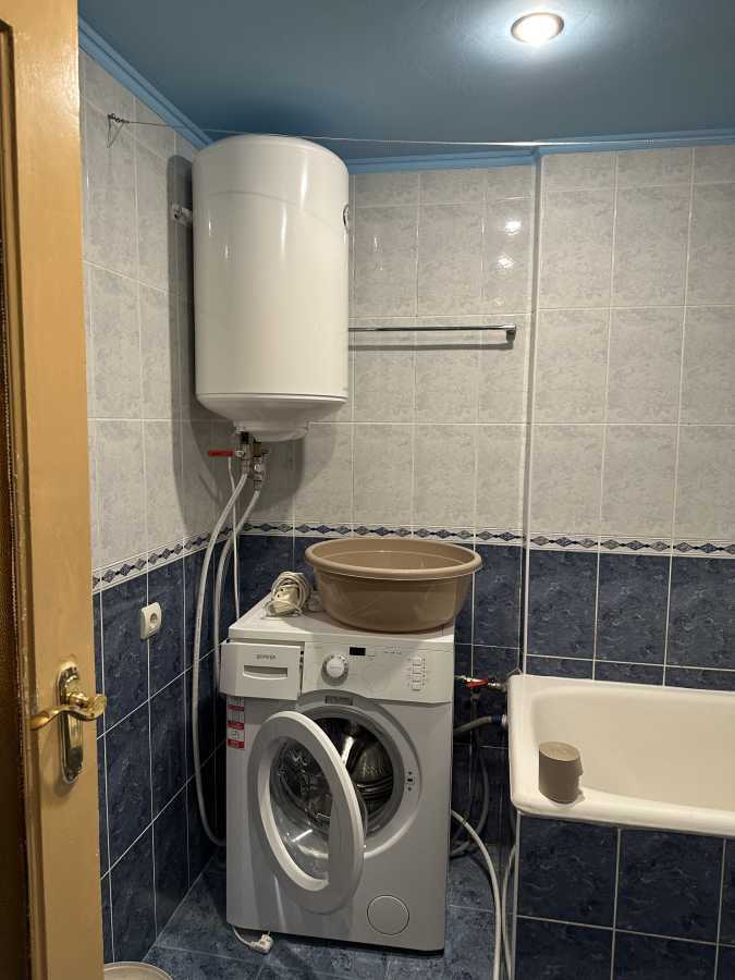 Оренда 2-кімнатної квартири 50 м², Васильківська вул., 2