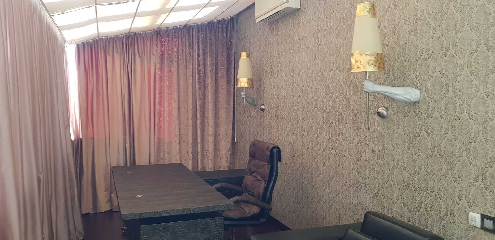 Продажа 3-комнатной квартиры 170 м², Леси Украинки бул., 7А