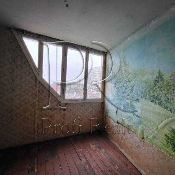 Продаж 3-кімнатної квартири 82 м², Чорнобильська вул., 18