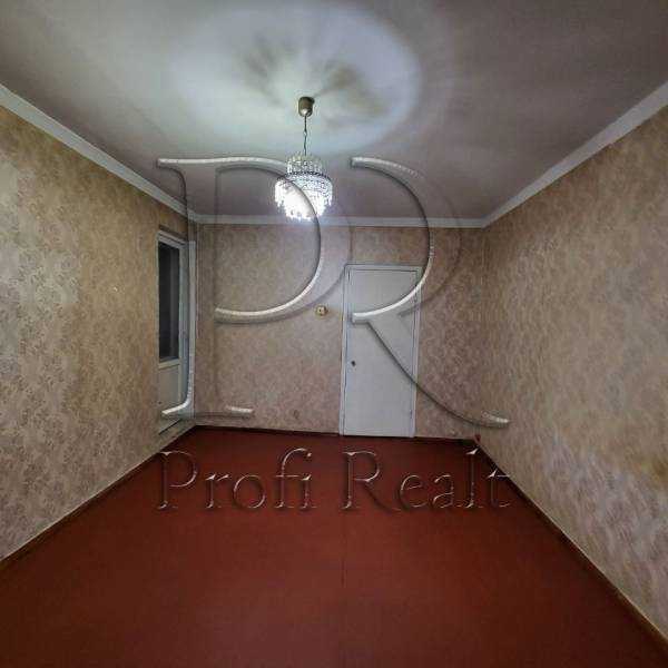 Продаж 3-кімнатної квартири 82 м², Чорнобильська вул., 18