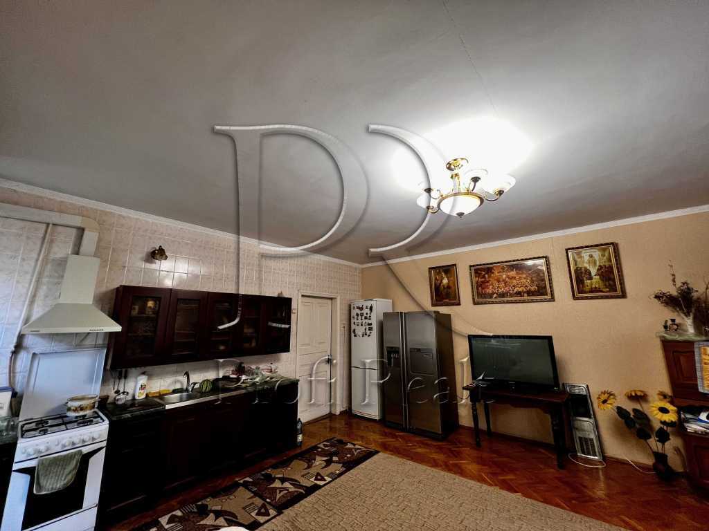 Продаж будинку 214 м², Молодіжна вулиця