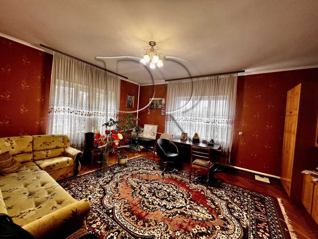 Продаж будинку 214 м², Молодіжна вулиця