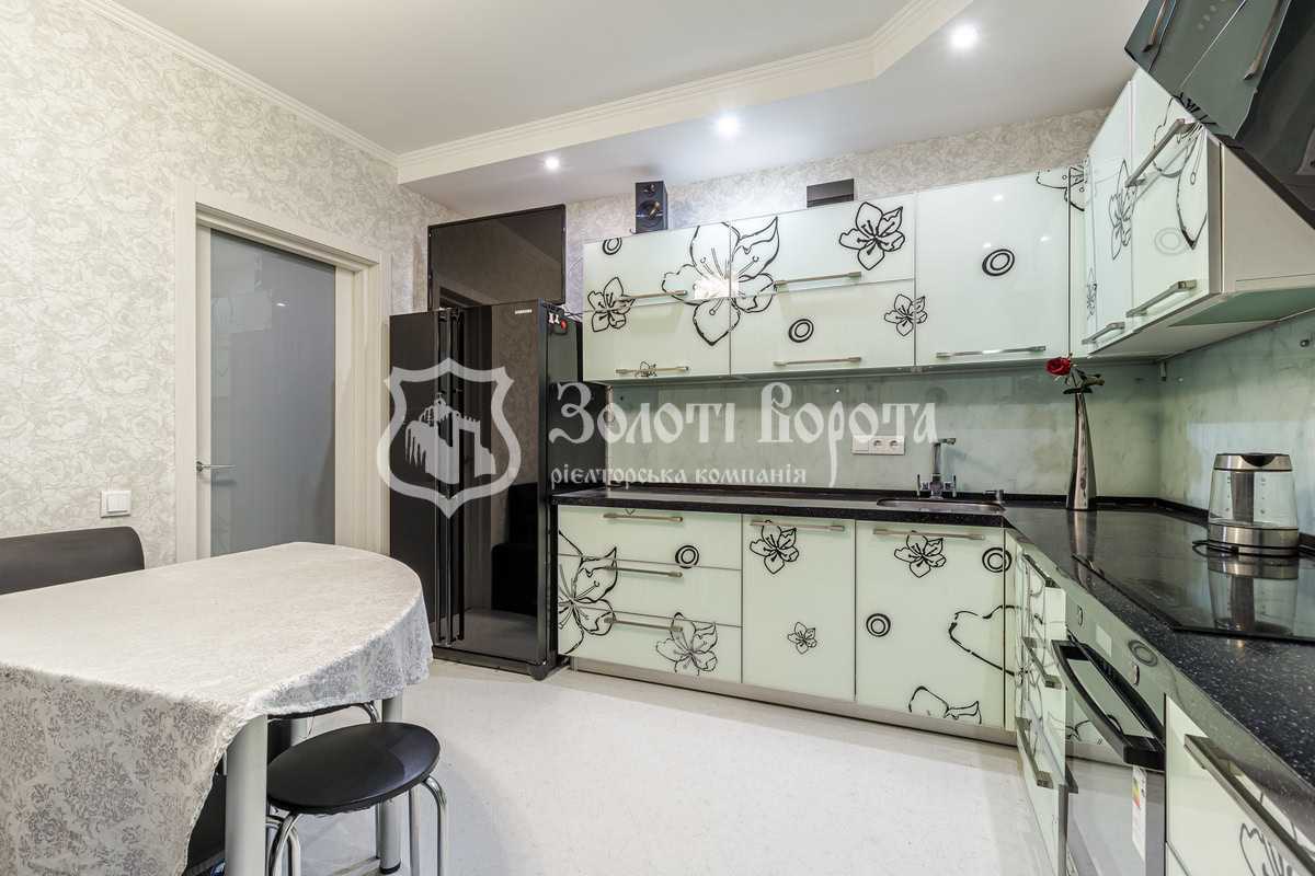 Продаж 4-кімнатної квартири 106.5 м², Федора Кричевського вул., Ернста, 8