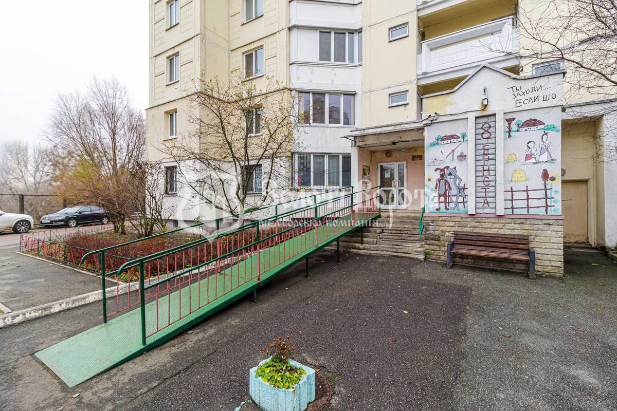 Продаж 4-кімнатної квартири 106.5 м², Федора Кричевського вул., Ернста, 8