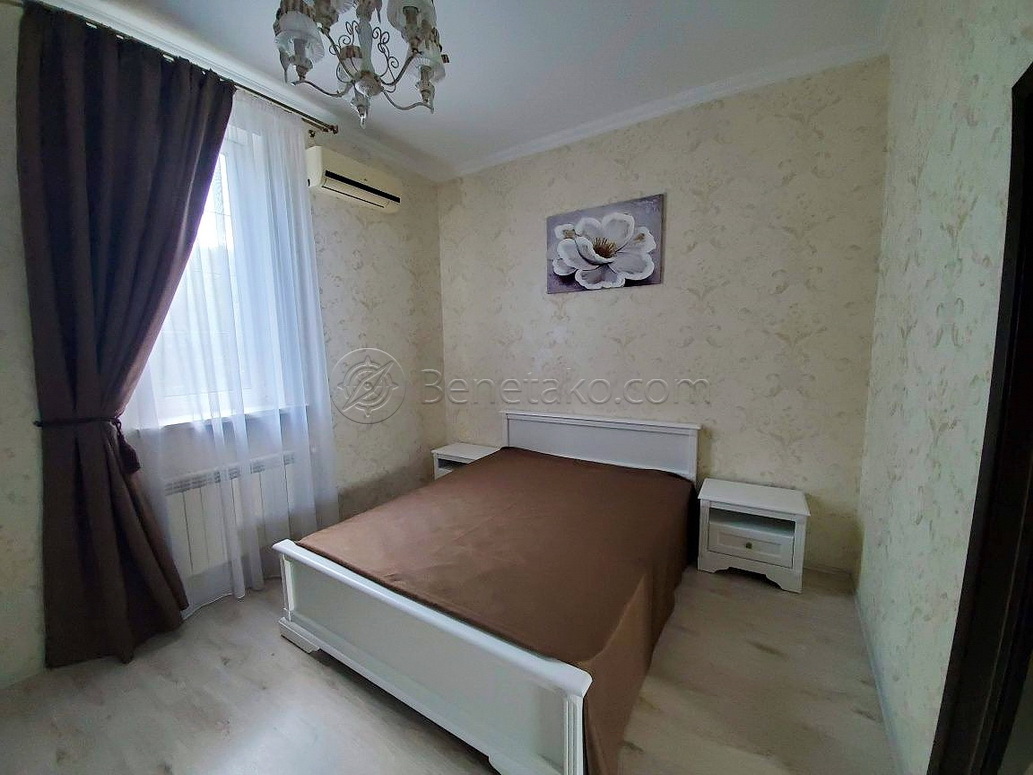 Оренда 2-кімнатної квартири 78 м², Ляпидевского вул., 1