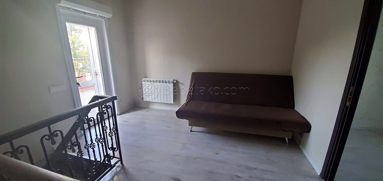 Оренда 2-кімнатної квартири 78 м², Ляпидевского вул., 1