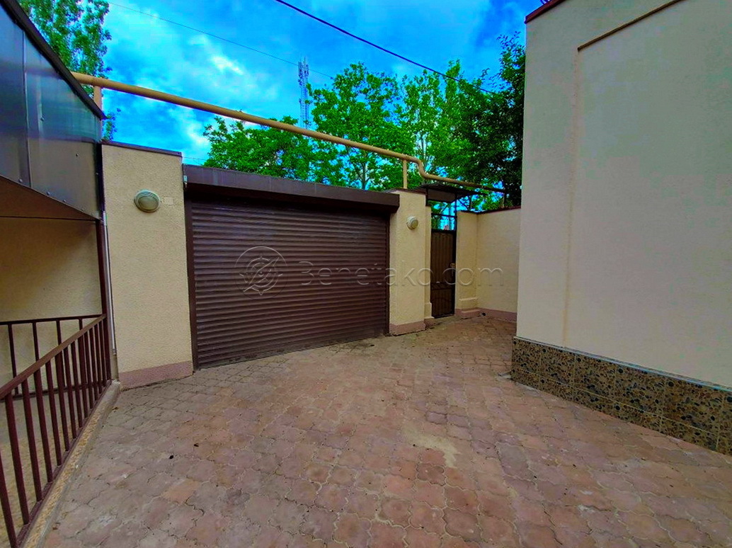 Оренда 2-кімнатної квартири 78 м², Ляпидевского вул., 1