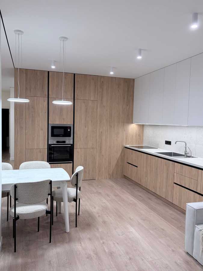 Аренда 3-комнатной квартиры 80 м², Предславинская ул., 44