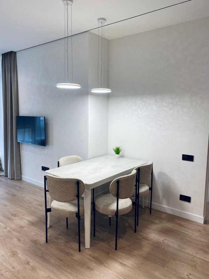 Аренда 3-комнатной квартиры 80 м², Предславинская ул., 44