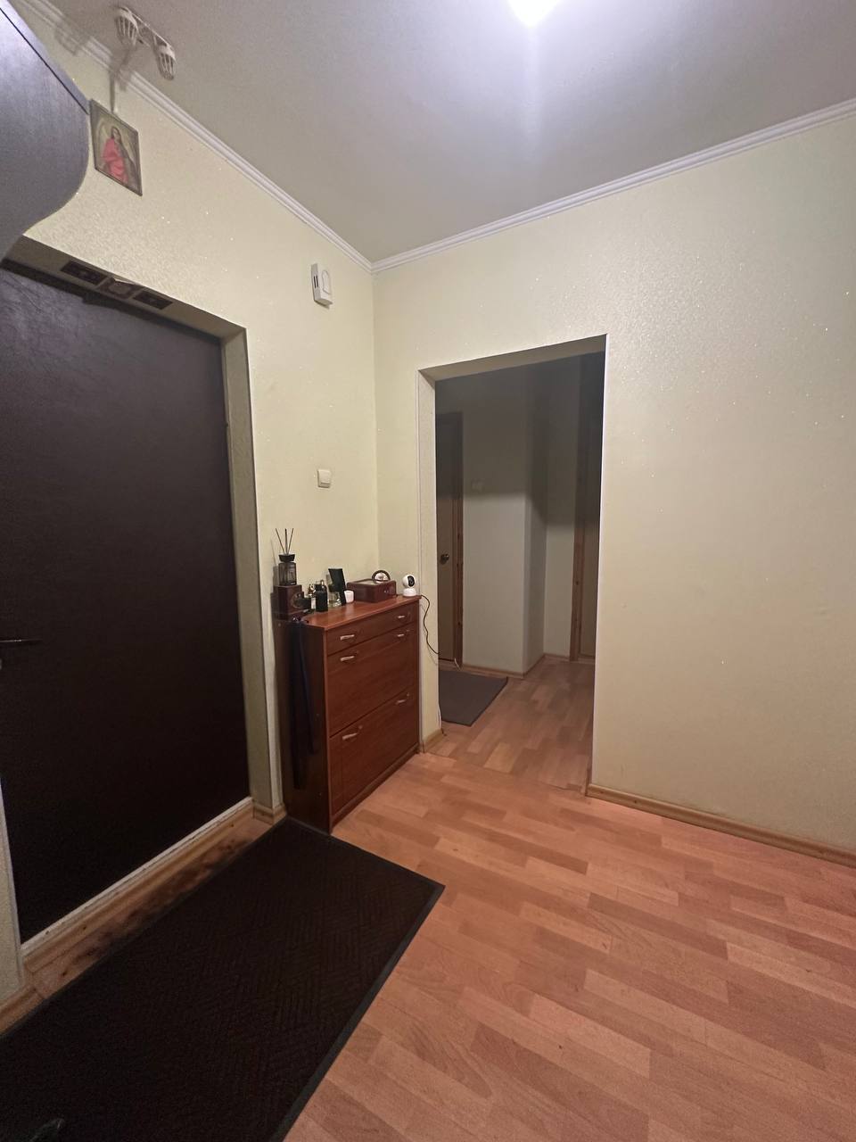 Продажа 2-комнатной квартиры 77 м², Науки просп., 54