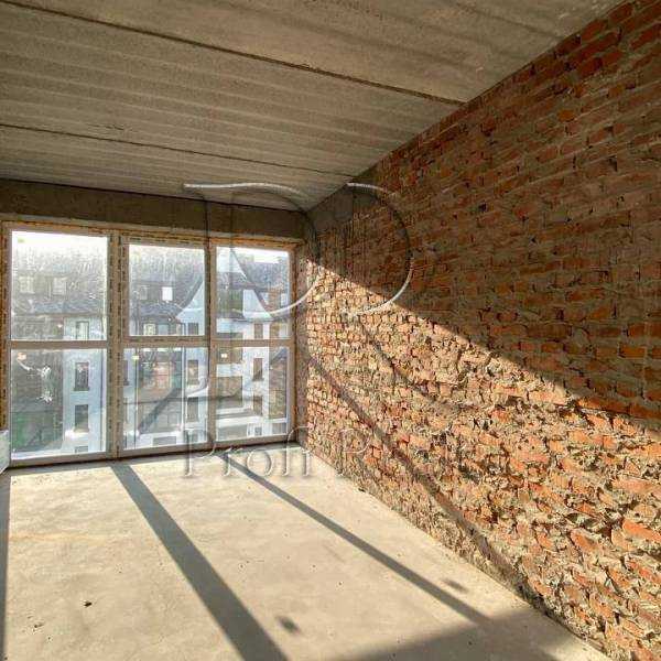 Продаж 4-кімнатної квартири 125 м², 10/3