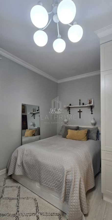 Продажа 2-комнатной квартиры 75 м², Большая Васильковская ул., 134