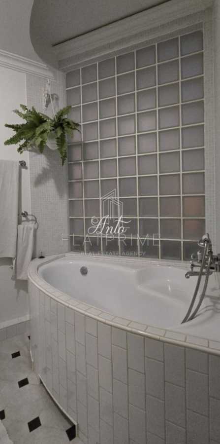 Продажа 2-комнатной квартиры 75 м², Большая Васильковская ул., 134