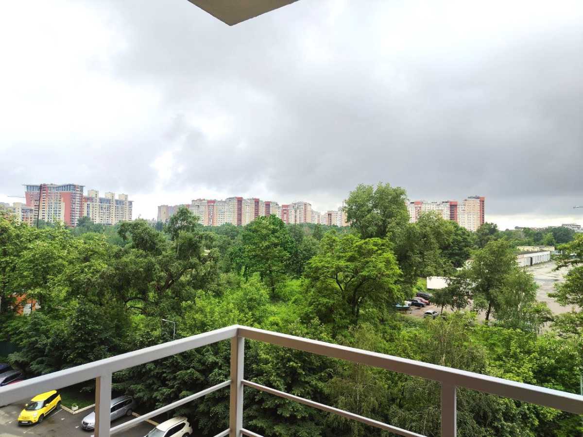 Оренда 1-кімнатної квартири 50 м², Михайла Максимовича вул., 9