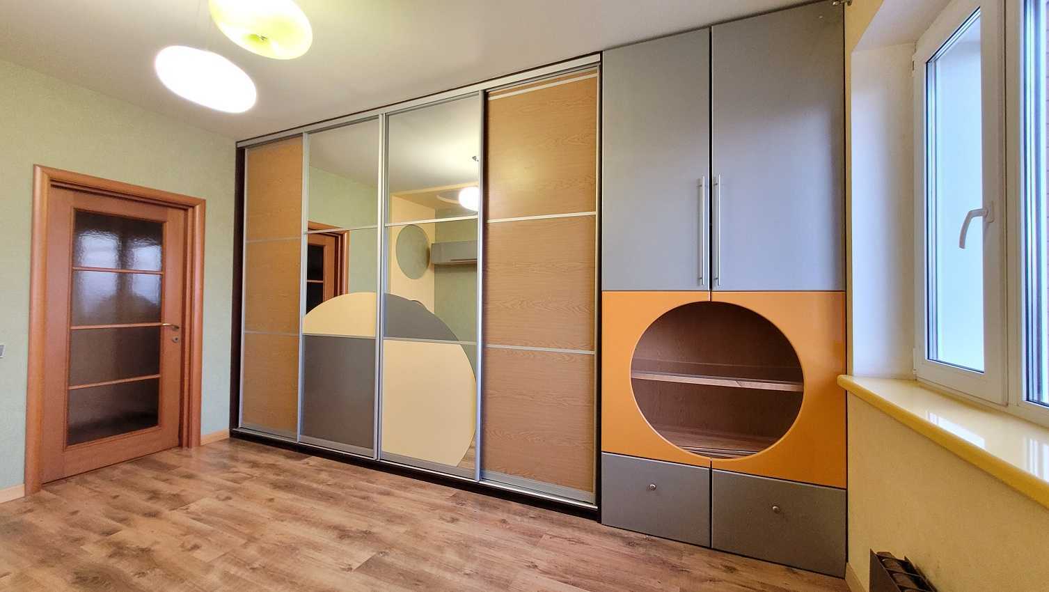 Продаж 3-кімнатної квартири 107 м², Євгена Сверстюка вул., 52В