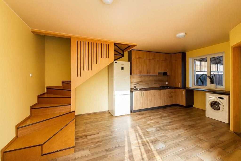 Продаж будинку 49 м², Канівська вул.