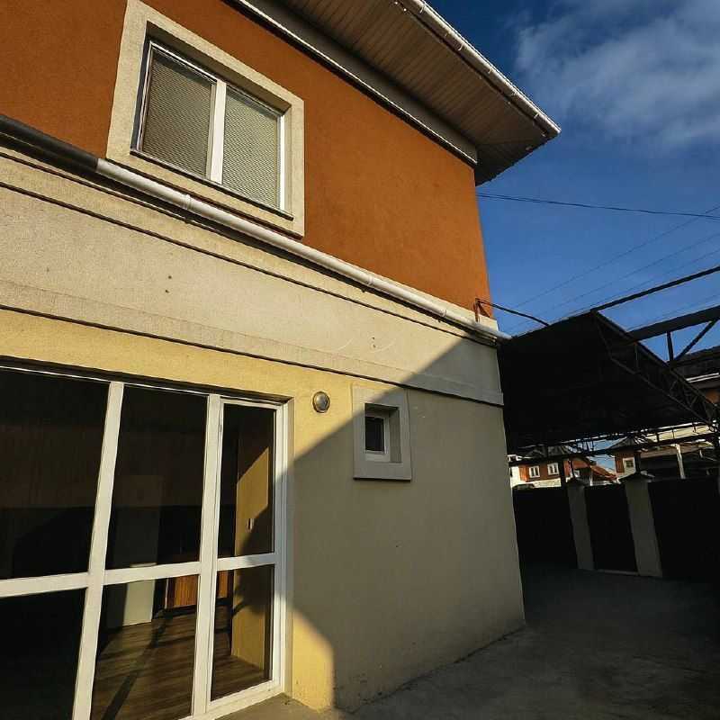 Продаж будинку 49 м², Канівська вул.