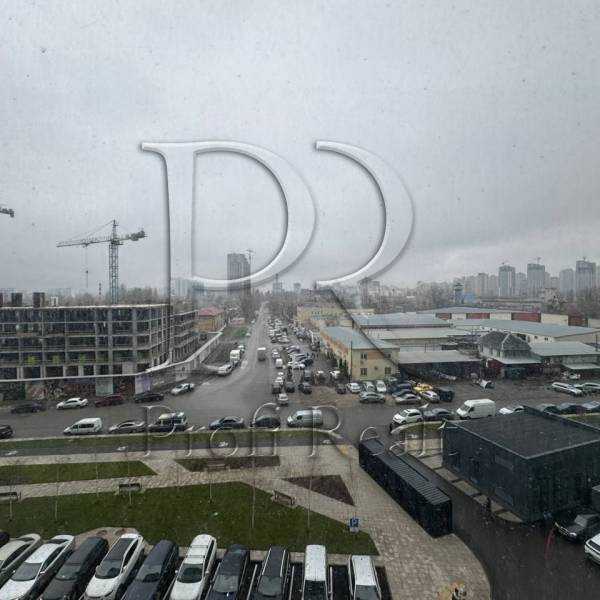 Продаж 1-кімнатної квартири 48 м², Причальна вул., 8