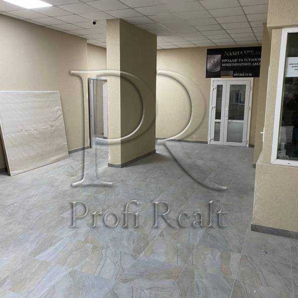 Продаж 1-кімнатної квартири 40 м², Світла вул., 3