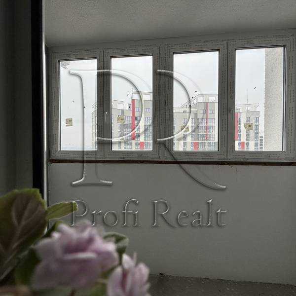 Продаж 3-кімнатної квартири 99 м², Микільсько-Слобідська вул., 15