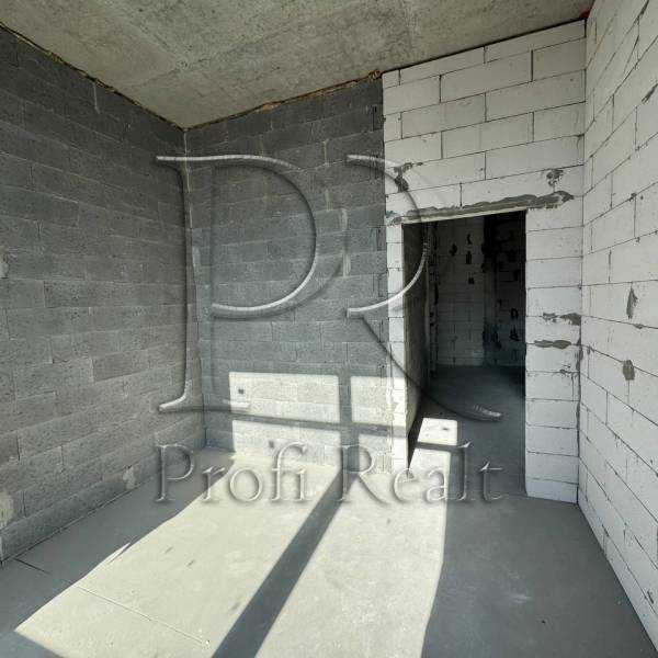 Продаж 2-кімнатної квартири 75 м², Причальна вул., 8