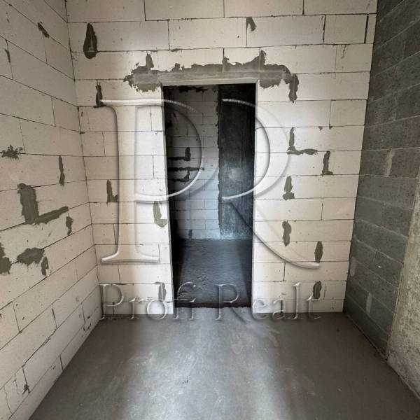 Продаж 2-кімнатної квартири 75 м², Причальна вул., 8