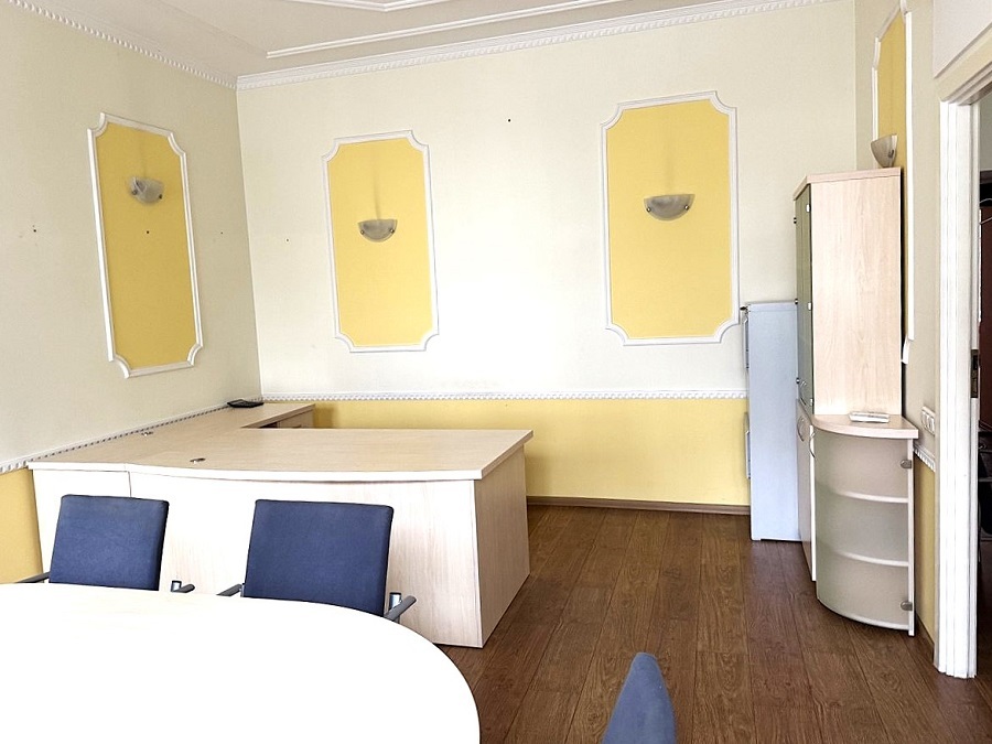Оренда офісу 55 м², Івана Мазепи вул., 10