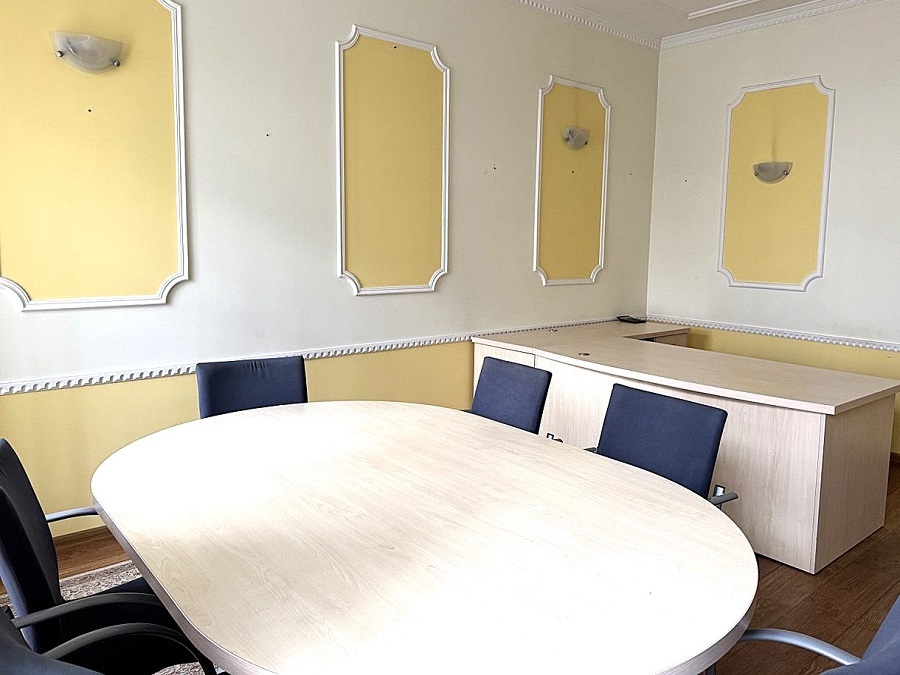 Оренда офісу 55 м², Івана Мазепи вул., 10