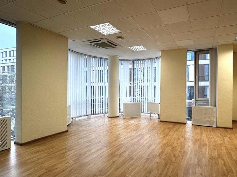 Оренда офісу 78 м², Хрестовий пров., 2А