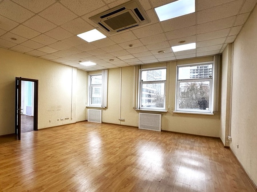 Оренда офісу 110 м², Хрестовий пров., 2А