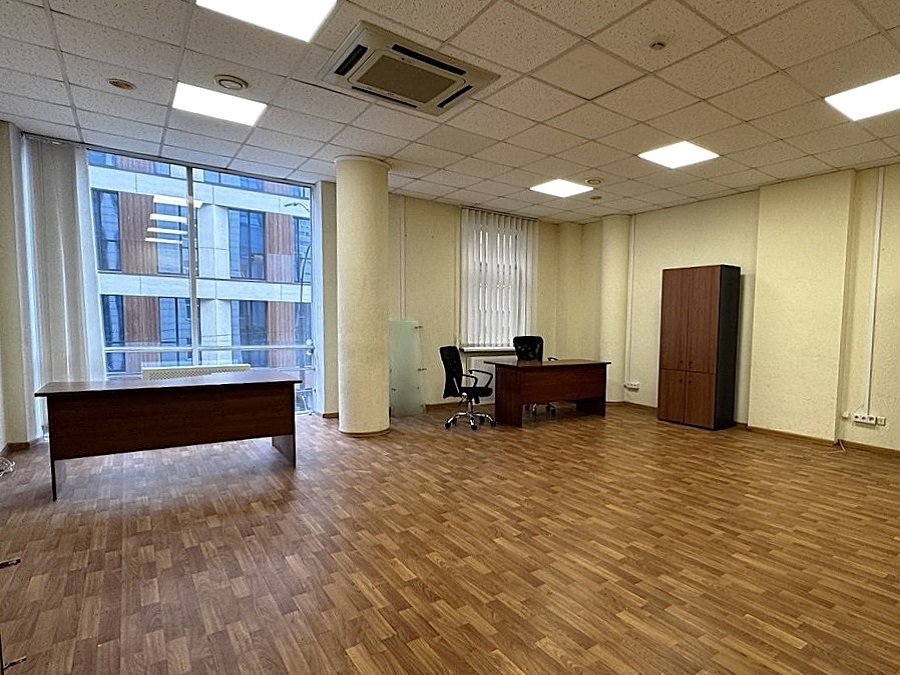 Оренда офісу 167 м², Хрестовий пров., 2А