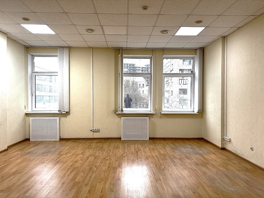 Оренда офісу 167 м², Хрестовий пров., 2А