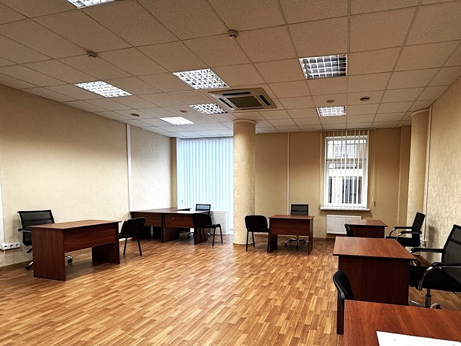 Оренда офісу 55 м², Хрестовий пров., 2А