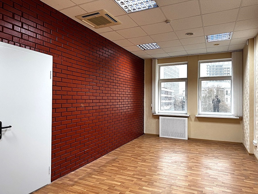 Оренда офісу 167 м², Хрестовий пров., 2А