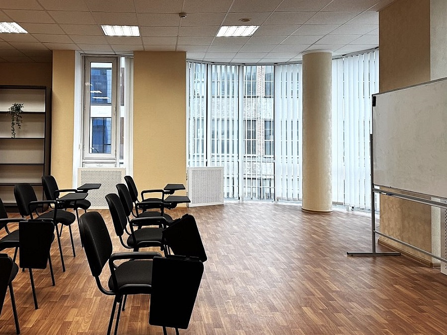 Оренда офісу 167 м², Хрестовий пров., 2А